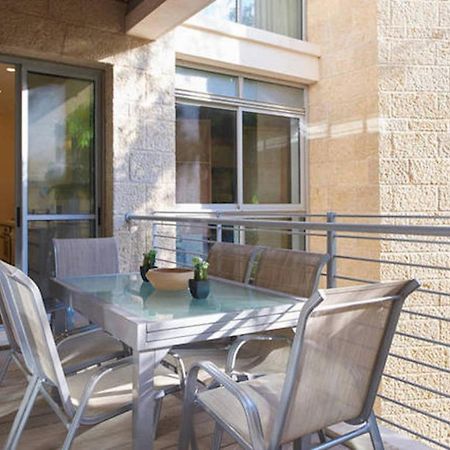 Chic & Quiet Apartments In City Center By Feelhome Jerusalem Exteriör bild